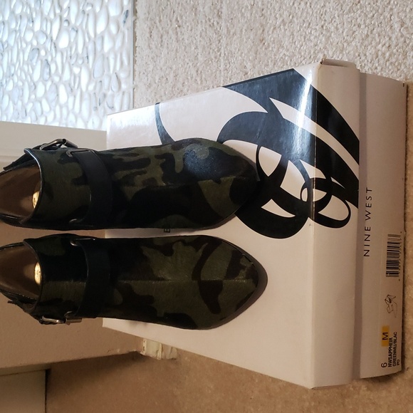 EUC! Nine West "Sappheir" boot 6 - Picture 6 of 11